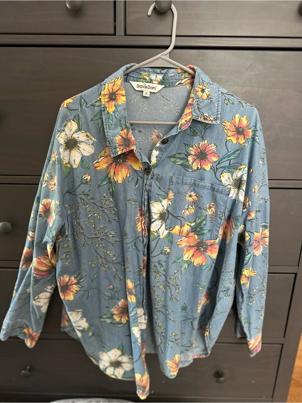 DAVI & DANI Blue Floral Long-Sleeve Button-Down Shirt